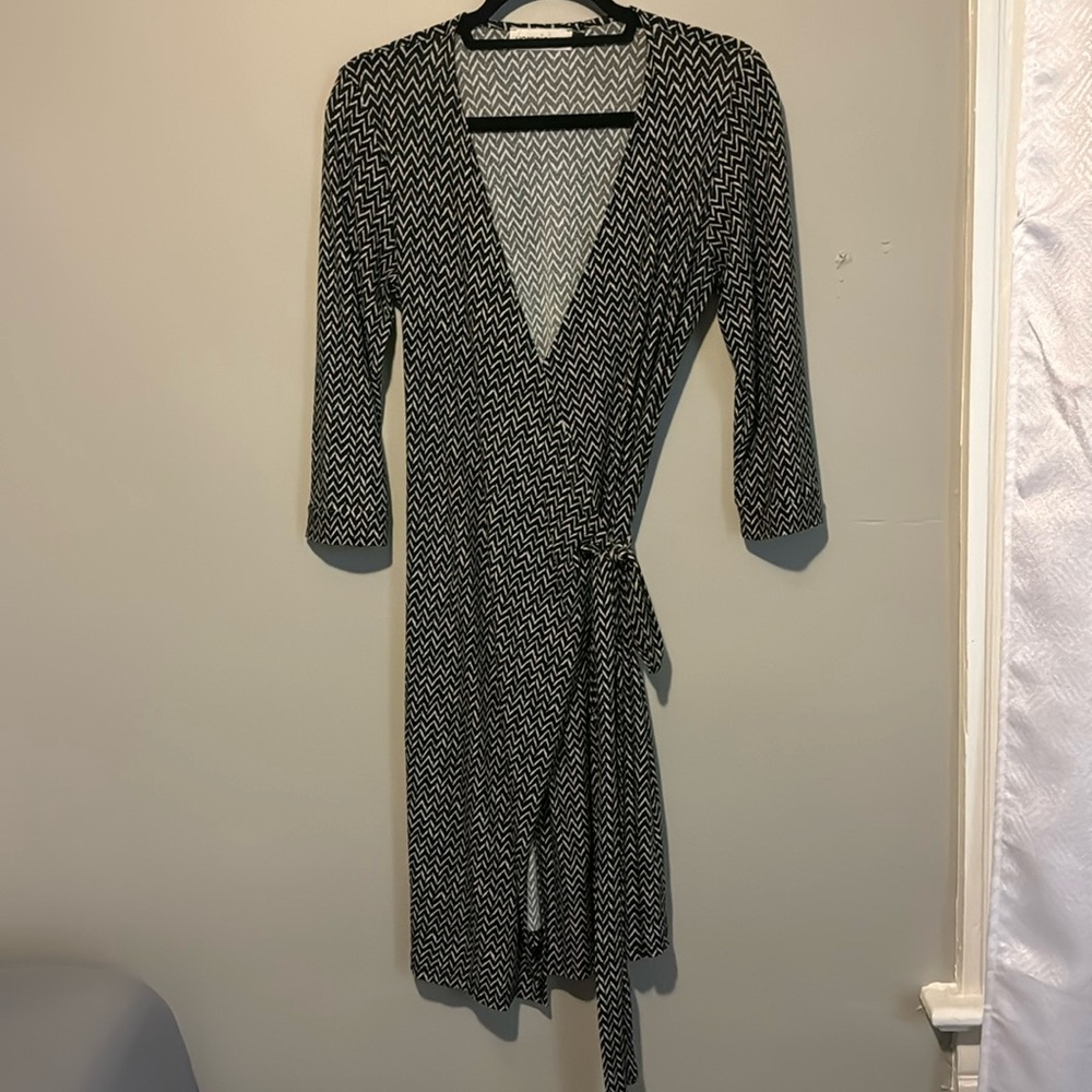 Veronica M Print Wrap Dress (L)